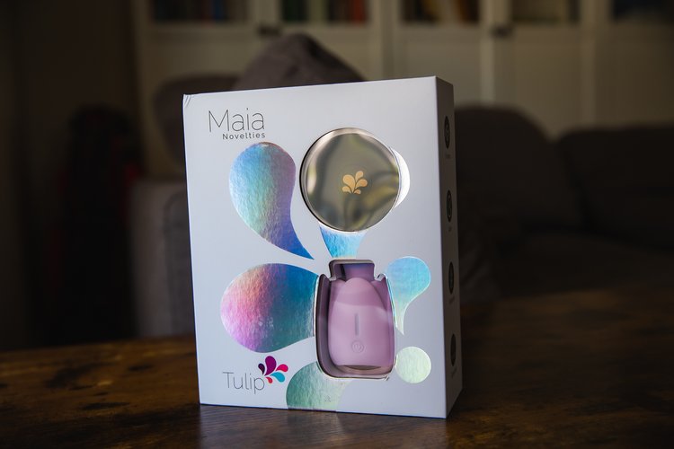 Maia Tulip Suction Toy